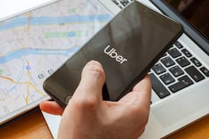 Atención, choferes de Uber: la nueva ley firmada por Newsom que cambia lo que pasa al sufrir un choque