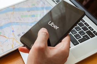 Atención, choferes de Uber: la nueva ley firmada por Newsom que cambia lo que pasa al sufrir un choque