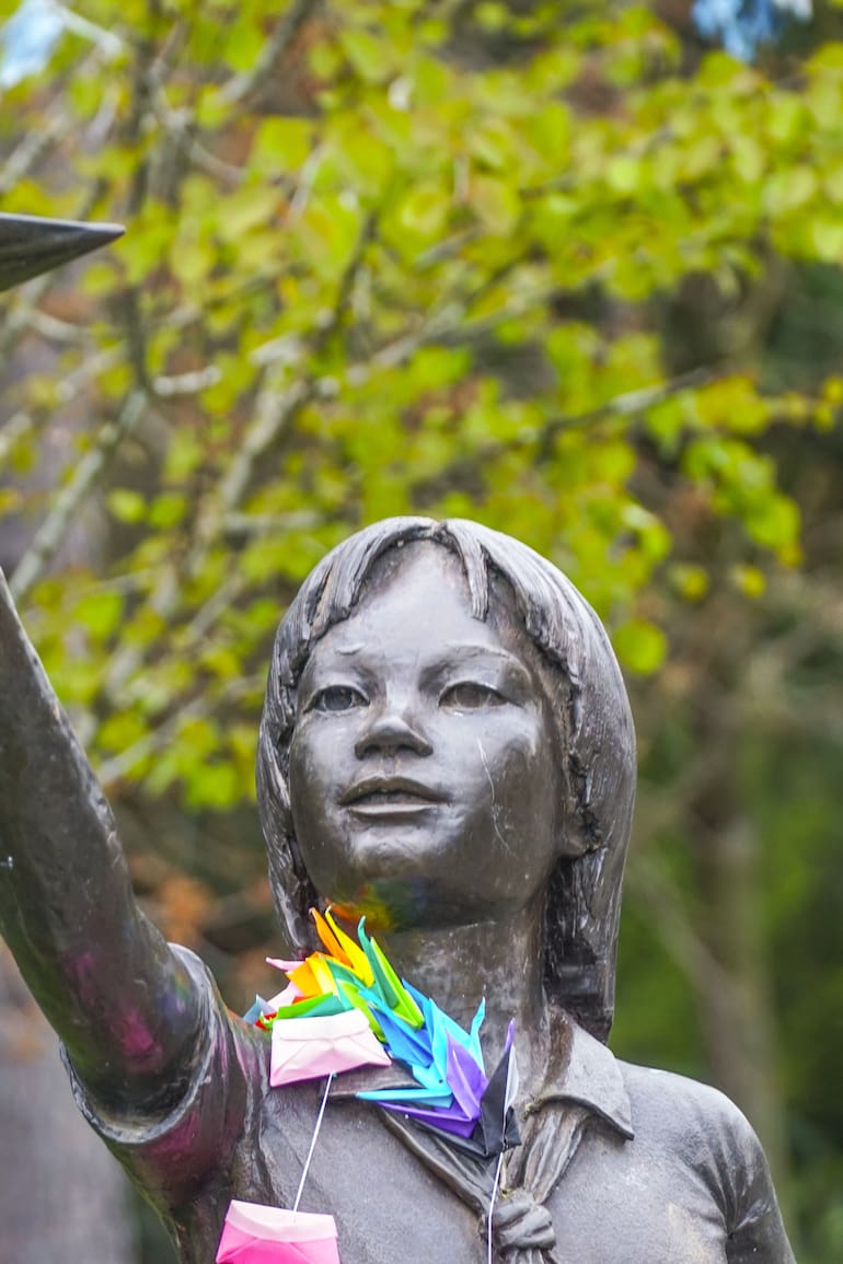 La leyenda de Sadako Sasaki también hizo eco en Estados Unidos: en Seattle tiene su propia estatua.