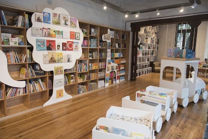 La librería Dulcinea tiene espacio cómodo para la lectura