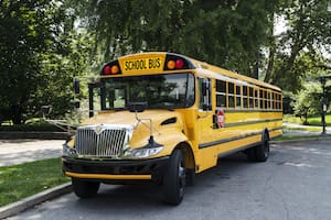 Nueva York ofrece una vía temporal para obtener la licencia de autobús escolar
