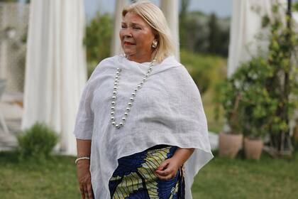 La líder de la Coalición Cívica condenó las decisiones del gobierno de Alberto Fernández