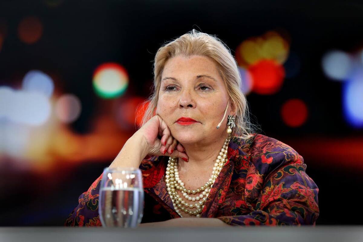 La líder de la Coalición Cívica Elisa Carrió denunció al Presidente y a quienes participaron de las gestiones de la adquisición de la vacuna Sputnik V