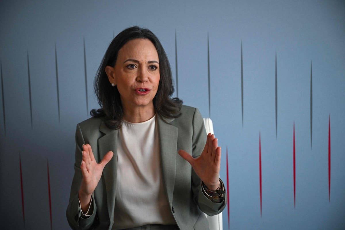 La líder de la oposición venezolana, María Corina Machado, habla durante una entrevista en la conferencia energética CERAWeek by S&P Global 2026 en Houston
