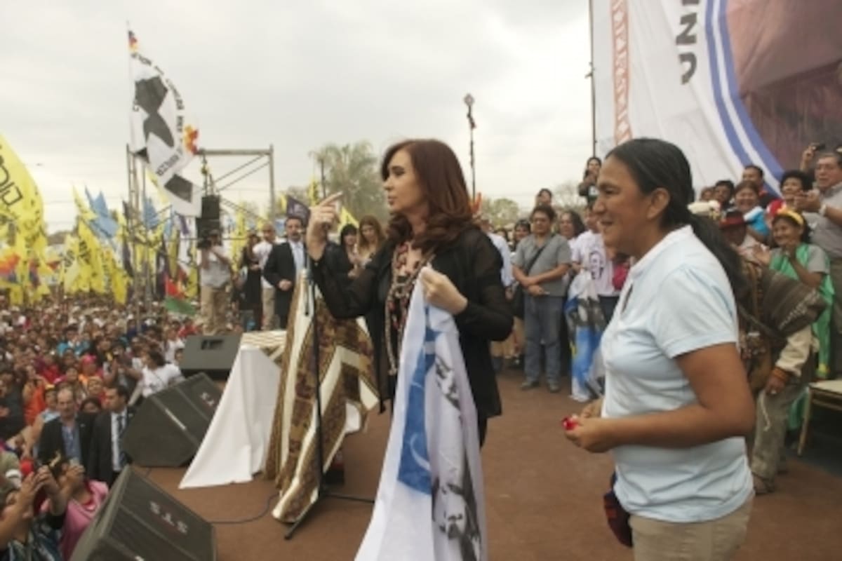 La líder de la organización social Tupac Amaru, Milagro Sala, junto a la presidenta Cristina Kirchner
