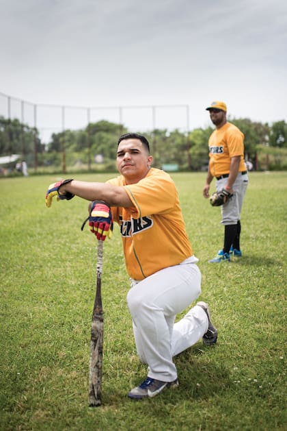La liga bonaerense de sóftbol de primera división se vigorizó con la llegada de jugadores de Venezuela y de otros países del Caribe