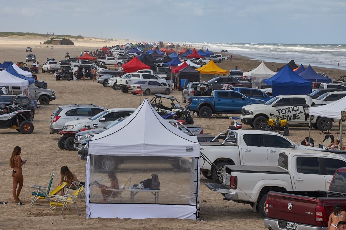 La línea de gazebos parece no tener fin