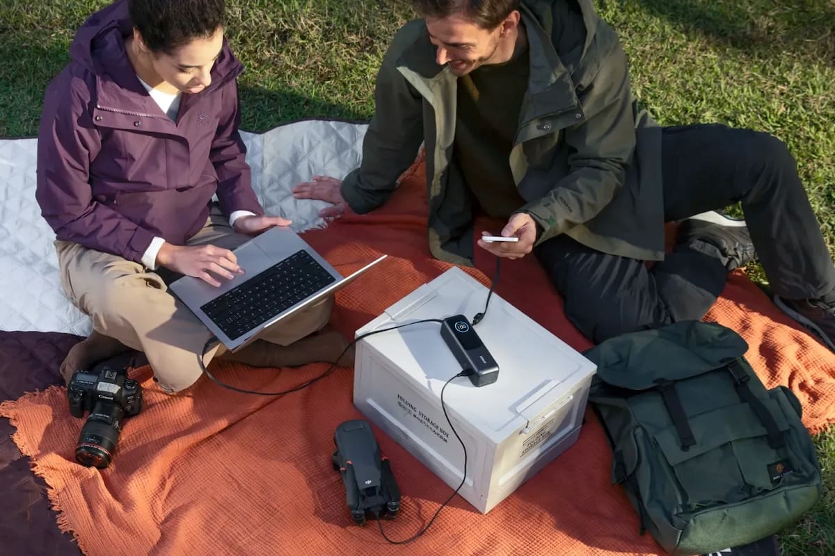 La línea principal de productos de Anker ofrece accesorios para cargar dispositivos, tener auriculares inalámbricos, dispositivos para el hogar inteligente y más