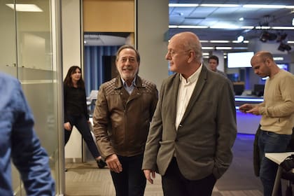 La llegada de Guillermo Francella a la redacción de LA NACION