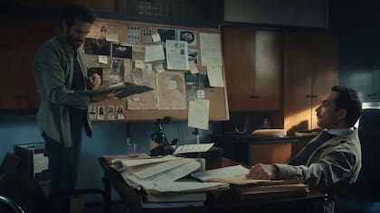 La llegada de Lía a Santiago vuelve a abrir una historia que parecía haber quedado atrás (Foto: Prime Video)