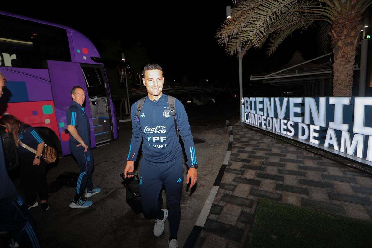 La llegada de los primeros de la delegación argentina a Qatar.
Lionel Scaloni