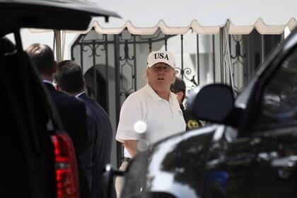 La llegada de Trump a la Casa Blanca tras un día de golf