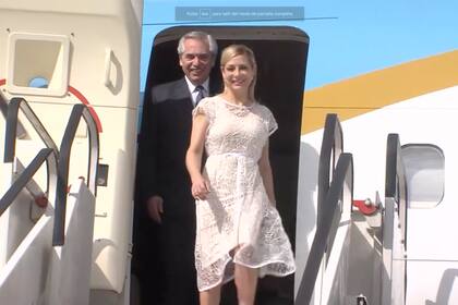 La llegada del presidente Alberto Fernández y su esposa, Fabiola Yáñez, a Bruselas
