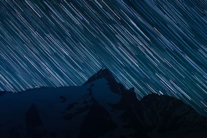 La lluvia de meteoros Gemínidas tendrá su unto máximo el 23 y 24 de diciembre (Unsplash)