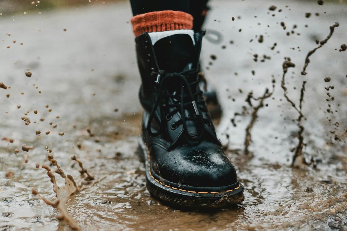La "lluvia sucia" se produce cuando se combinan las precipitaciones y la nube de polvo proveniente del desierto del Sahara