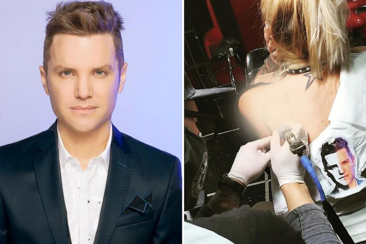 La locutora Claudia Fasolo mostró los avances de su nuevo tatuaje: el rostro de Santiago del Moro