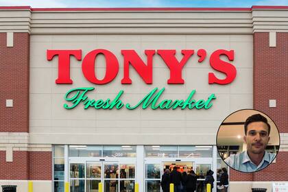 La lucha de 2400 trabajadores por mejores salarios y beneficios pone en jaque el futuro de Tony’s, ahora en manos de un gigante financiero, pero aún delegada en una familia de inmigrantes