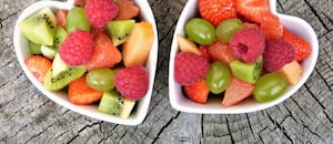 La fruta exótica que aporta fibra, antioxidantes y endulza de forma natural