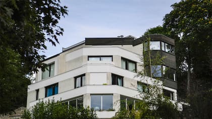 La lujosa mansión de Neymar en París