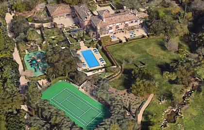 La lujosa mansión del príncipe Harry y Meghan Markle en Montecito, California (Crédito: Google Maps)