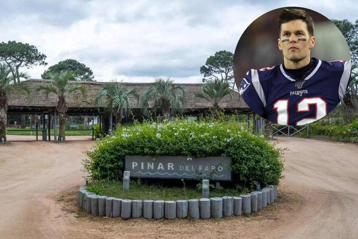 La lujosa propiedad en la que residió Tom Brady tiene una suite principal con baño de mármol, una bañera profunda y una terraza privada