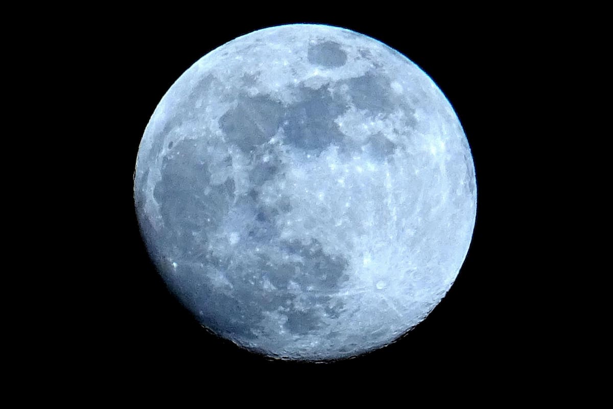 La Luna presentó anomalías en su superficie y esto alertó a los científicos