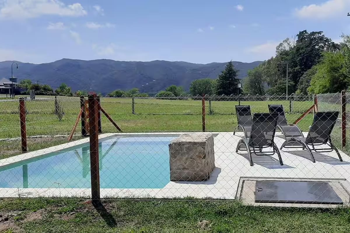 La madre del menor lo encontró y trasladó a un hospital de San Marcos Sierras, en el departamento Cruz del Eje (imagen ilustrativa).