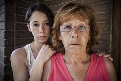 La madre junto a su hija