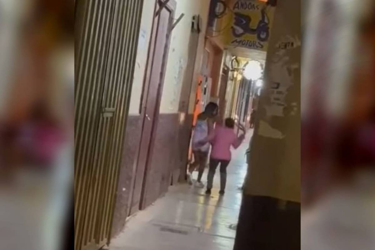 La madre sacó a su hija de la disco -donde había ido sin permiso- a puro cinturonazos