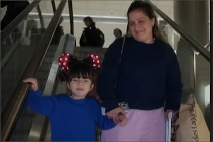 La madre venezolana pasó seis semanas en un centro de detención del ICE en Texas junto con su hija de seis años