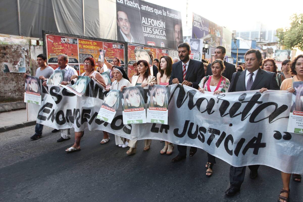 La madre y la hija de Marita Verón mantienen la búsqueda de la mujer secuestrada por una red de trata el 3 de abril de 2002