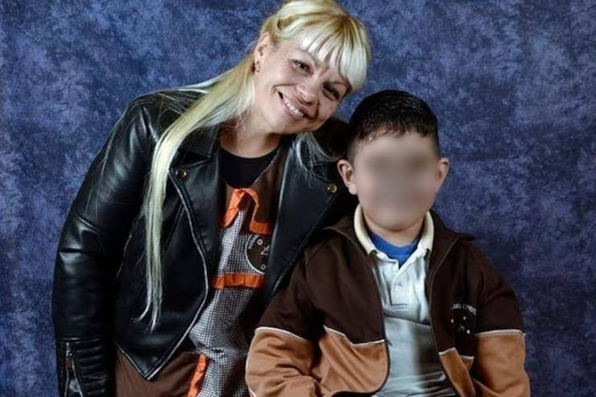 La madre y su hijo fueron encontrados muertos dentro de una bañera