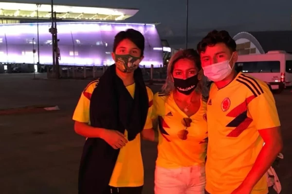 La madre y sus dos hijos llegaron a Brasil para asistir a los cuatro compromisos de Colombia en el grupo B.