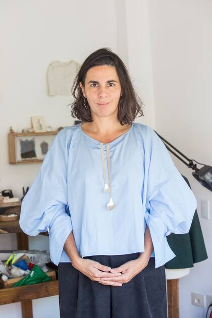 La maestra joyera Jimena Ríos es la única argentina que participa, junto a otras siete creativas de distintos lugares del mundo, de la muestra A room of ones own