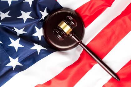 La magistrada determinó que estas medidas estatales, impulsadas por la gobernadora Kathy Hochul, violan la inmunidad intergubernamental