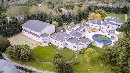 La majestusa mansión que nadie quiere comprar ni con descuento