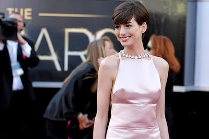 Anne Hathaway en los Oscar 2013