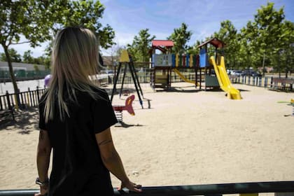 La mamá de un nene de 11 años, quien sufre autismo, denunció que un hombre la agredió y la tiró al suelo en un parque de diversiones