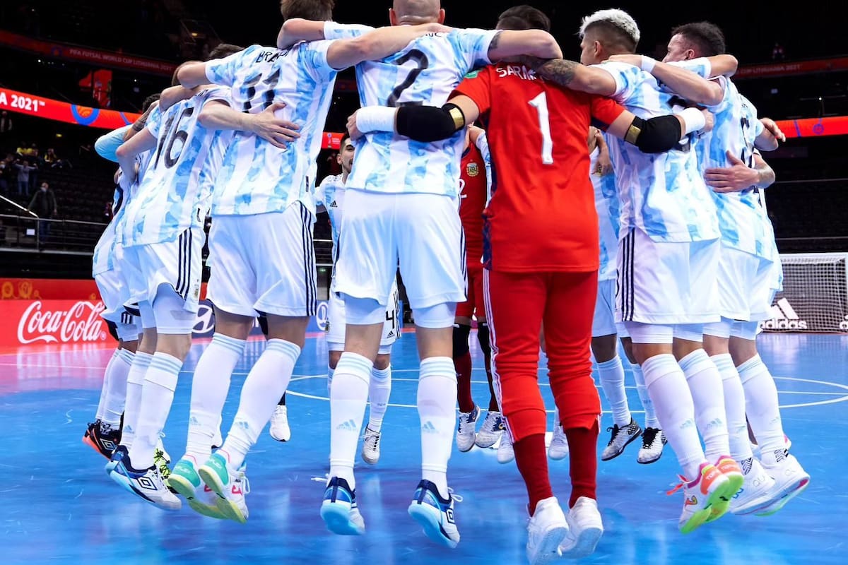 La mancomunión del plantel argentino es clave para seguir consiguiendo logros; este domingo la selección protagonizará contra Brasil la final del Mundial de Uzbekistán de futsal.