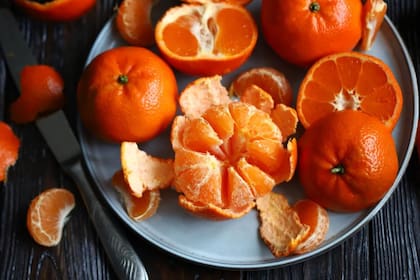 La mandarina es una aliada para fortalecer nuestro sistema inmunológico, pero hay casos en los que su consumo no es recomendable (Foto: iStock)