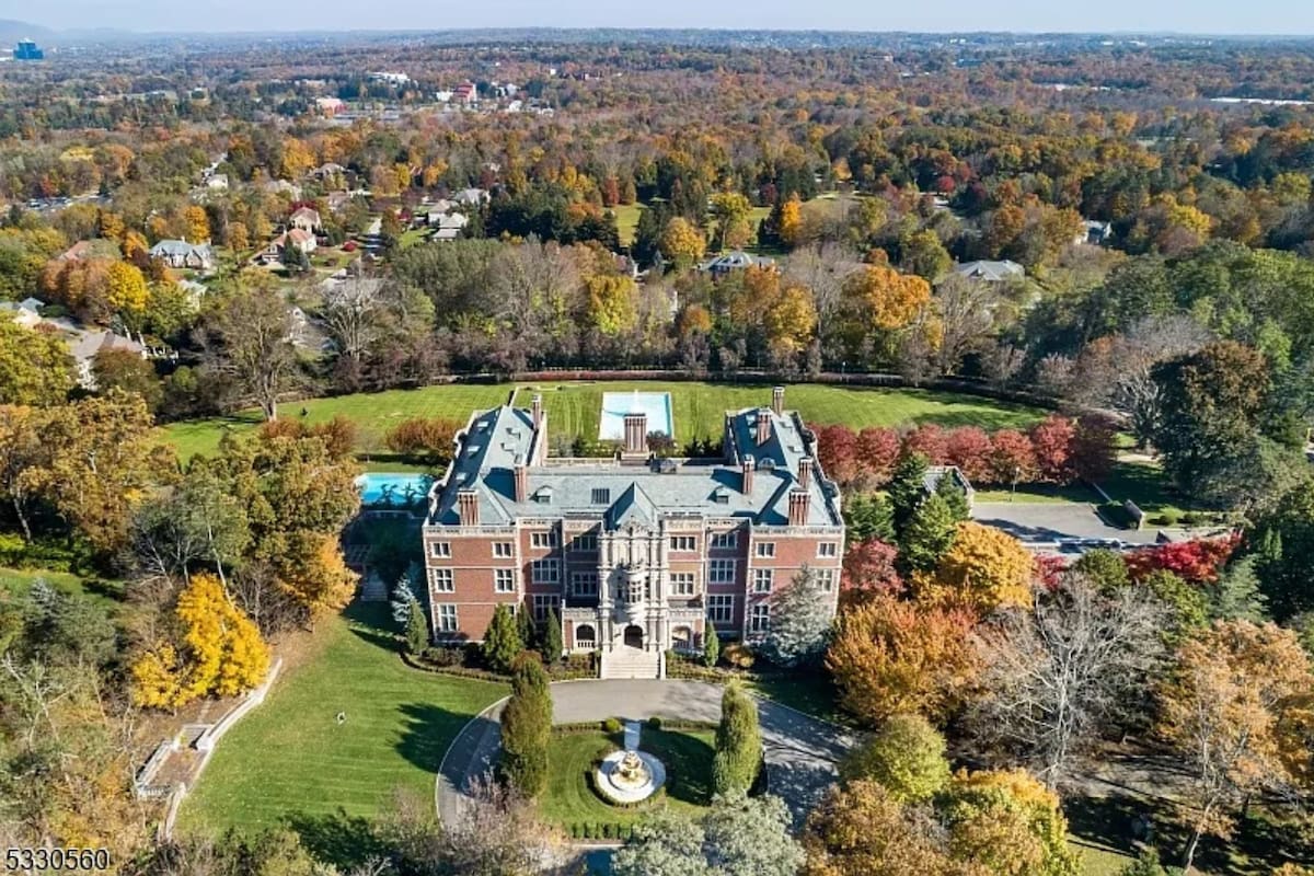 La mansión Crocker de la Edad Dorada de Nueva Jersey, se vende por 19 millones de dólares (Zillow)