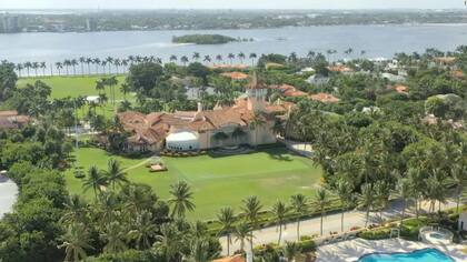 La mansión de Donald Trump en Florida que fue allanada.