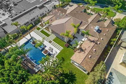 La mansión en California fue un refugio exclusivo en Anaheim Hills, hasta que Guerrero decidió venderla en 2017