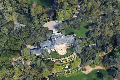 La mansión “Promise Land”, donde vive, en Montecito, vecina a la de los duques de Sussex.