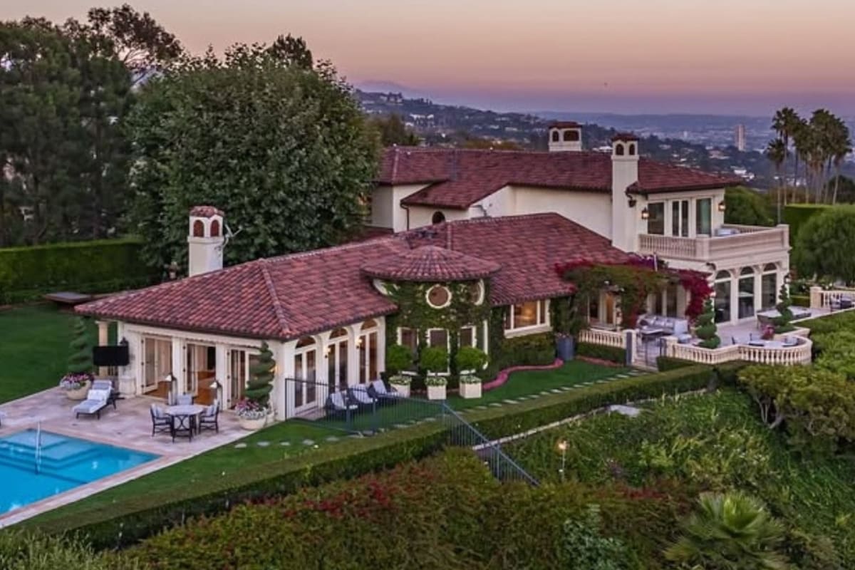 La mansión que perteneció a varias figuras finalmente se vendió por US$35 millones (Instagram/@listings/@ricky_martin)