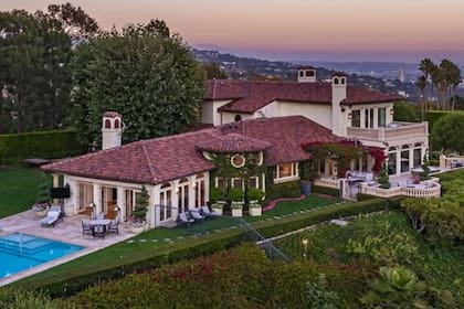 La mansión que perteneció a varias figuras finalmente se vendió por US$35 millones (Instagram/@listings/@ricky_martin)