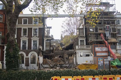 La casa londinense se derrumbó en medio de una obra para ampliar el sótano