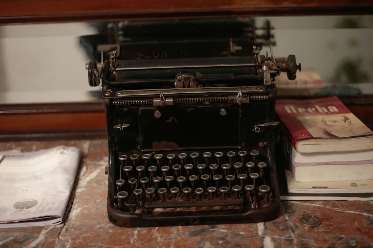 La máquina en la que Roca escribió el Manifiesto Liminar