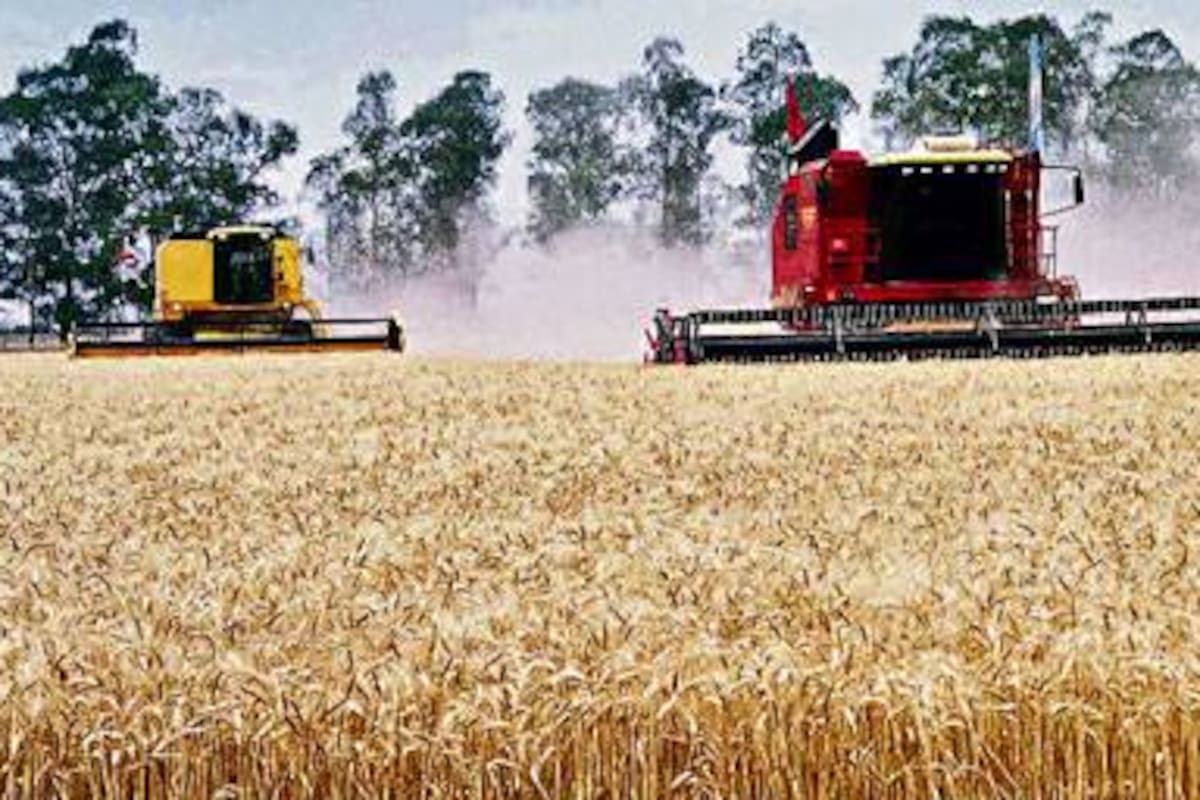 La maquinaria agrícola es una de las grandes inversiones de los contratistas