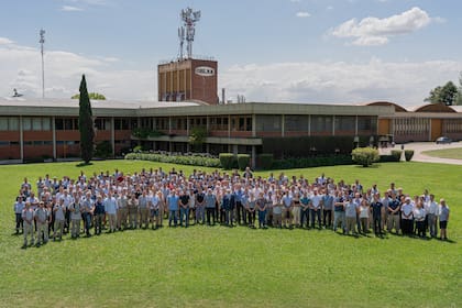 La marca de aberturas celebra una historia marcada por el esfuerzo compartido y la capacidad de adaptarse sin perder identidad.